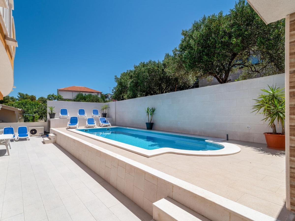 Apartment Mornar-3 By Interhome Trogir Exterior foto
