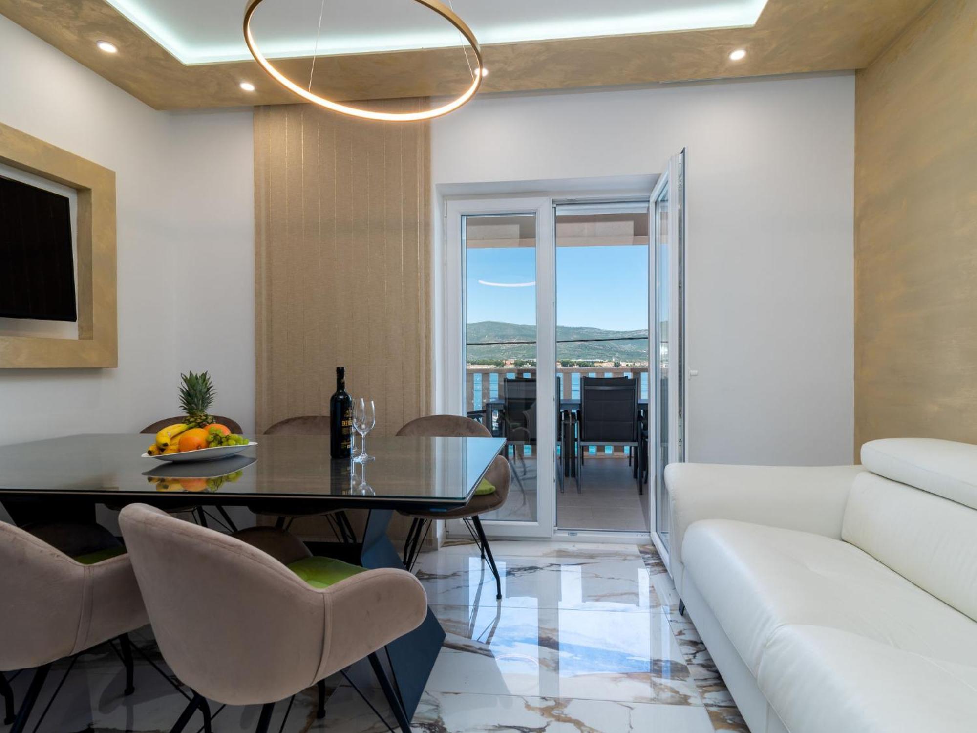 Apartment Mornar-3 By Interhome Trogir Exterior foto
