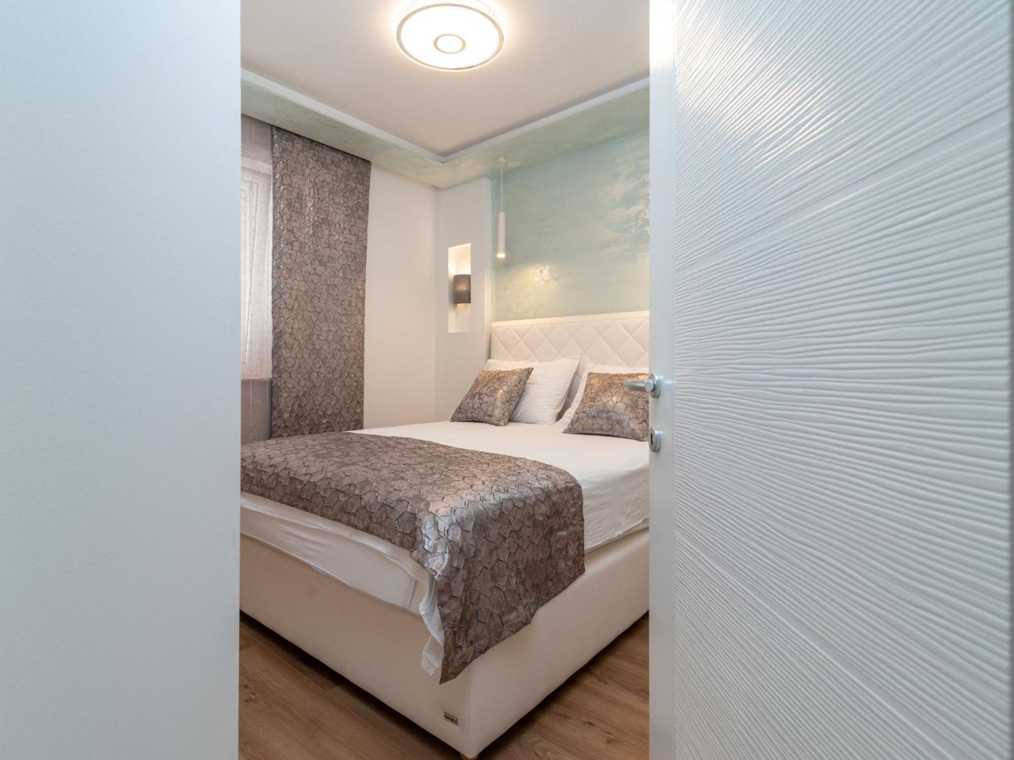Apartment Mornar-3 By Interhome Trogir Exterior foto
